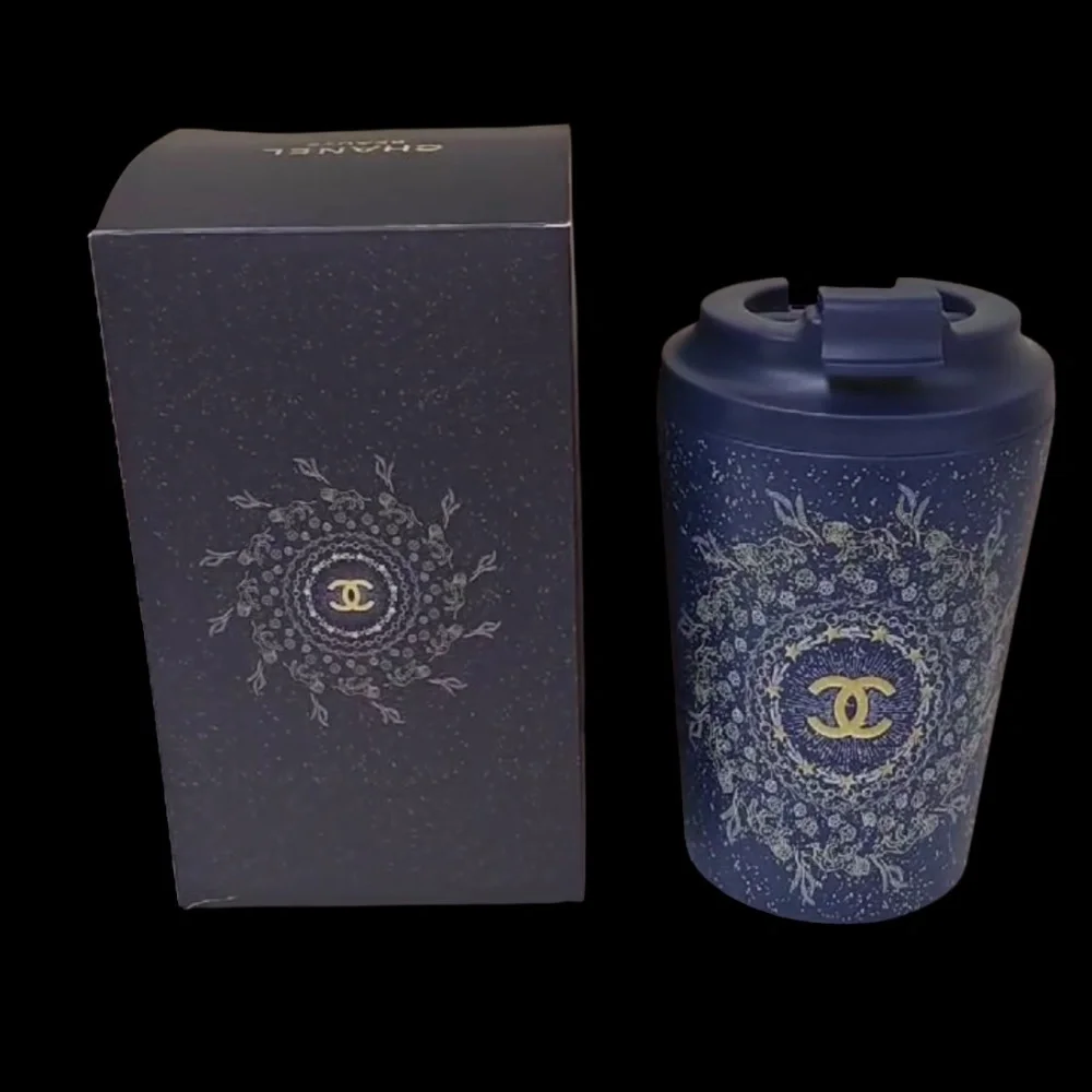 Chanel Holliday gift with purchase cup - Picture 3 of 4
